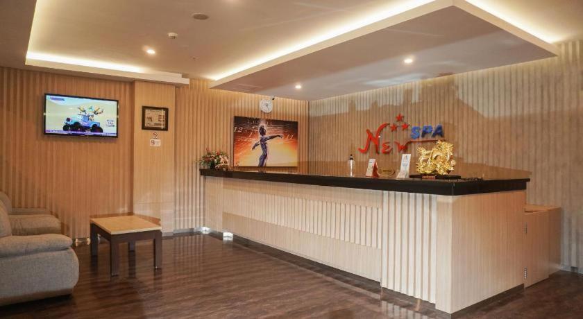 New Hollywood Hotel Pekanbaru Esterno foto